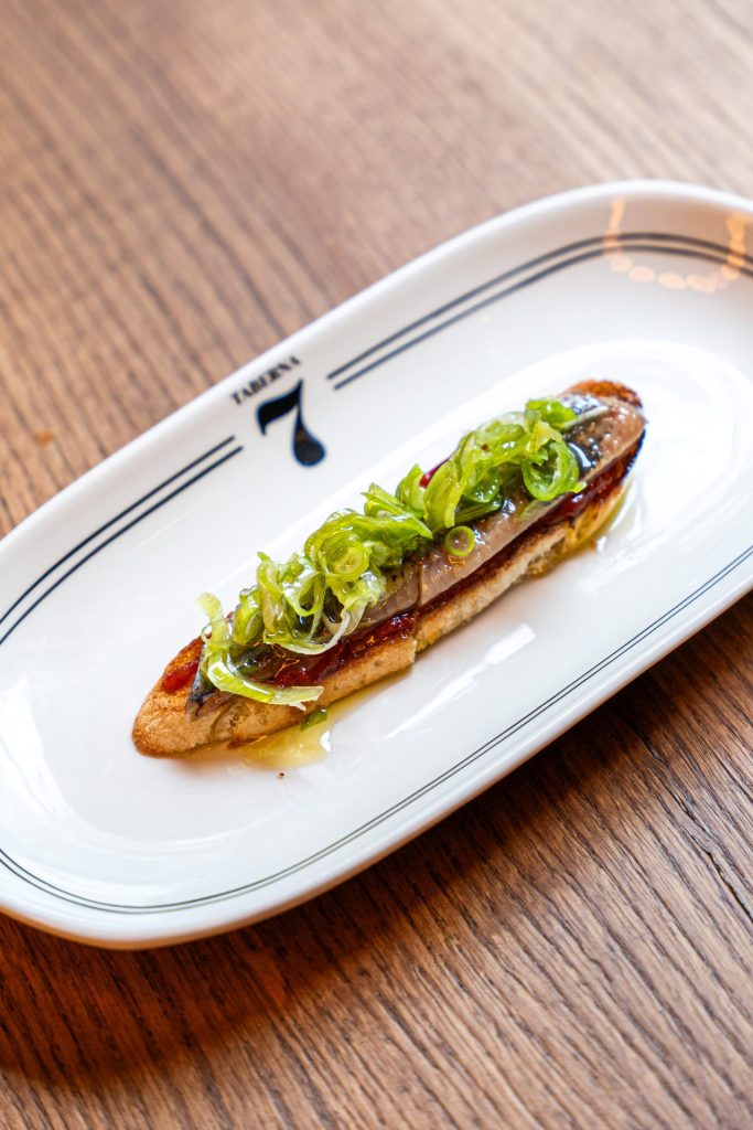 Tosta de sardina ahumada